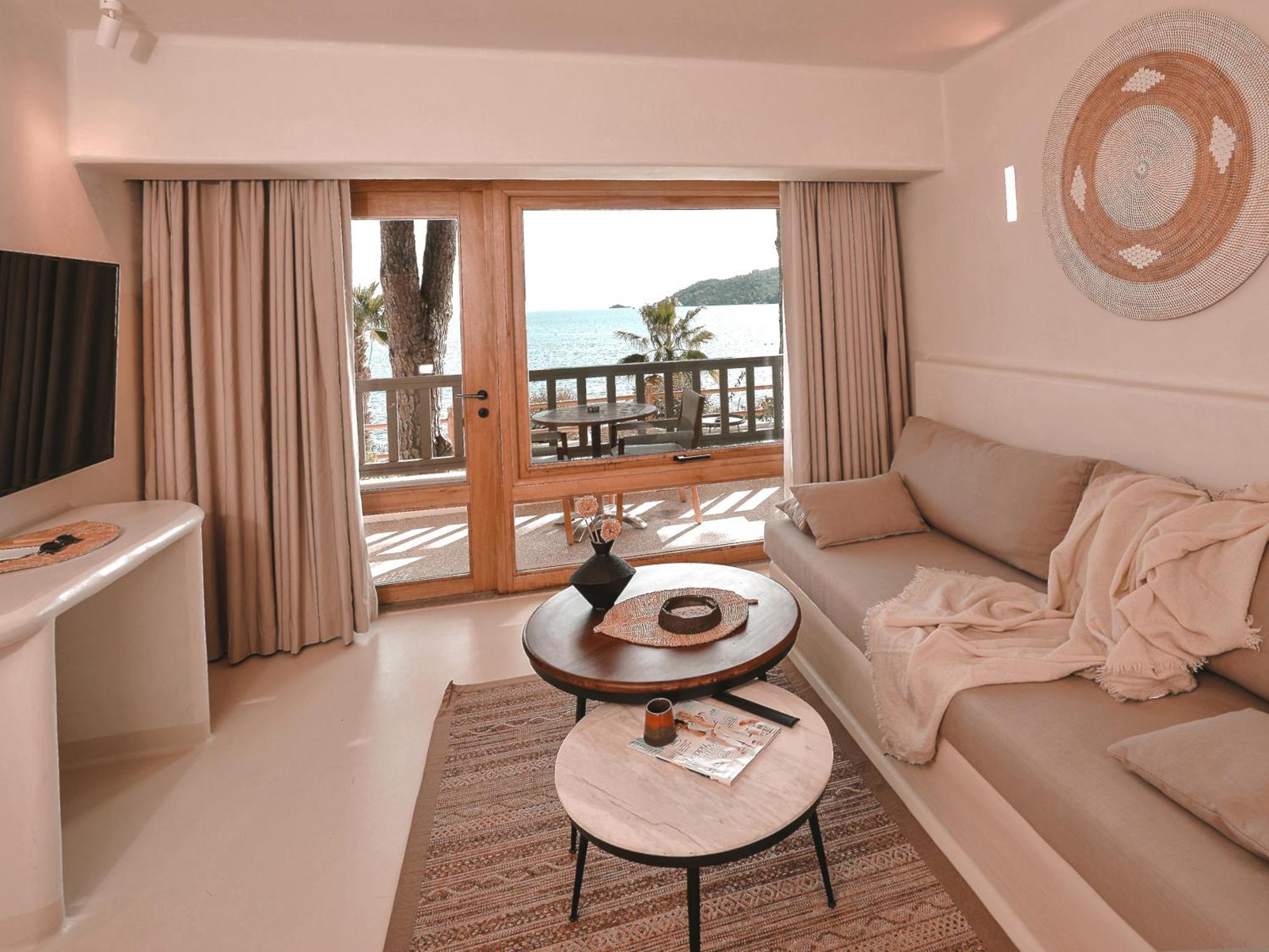 Perios Beach House - Adults Only Turunç Bagian luar foto