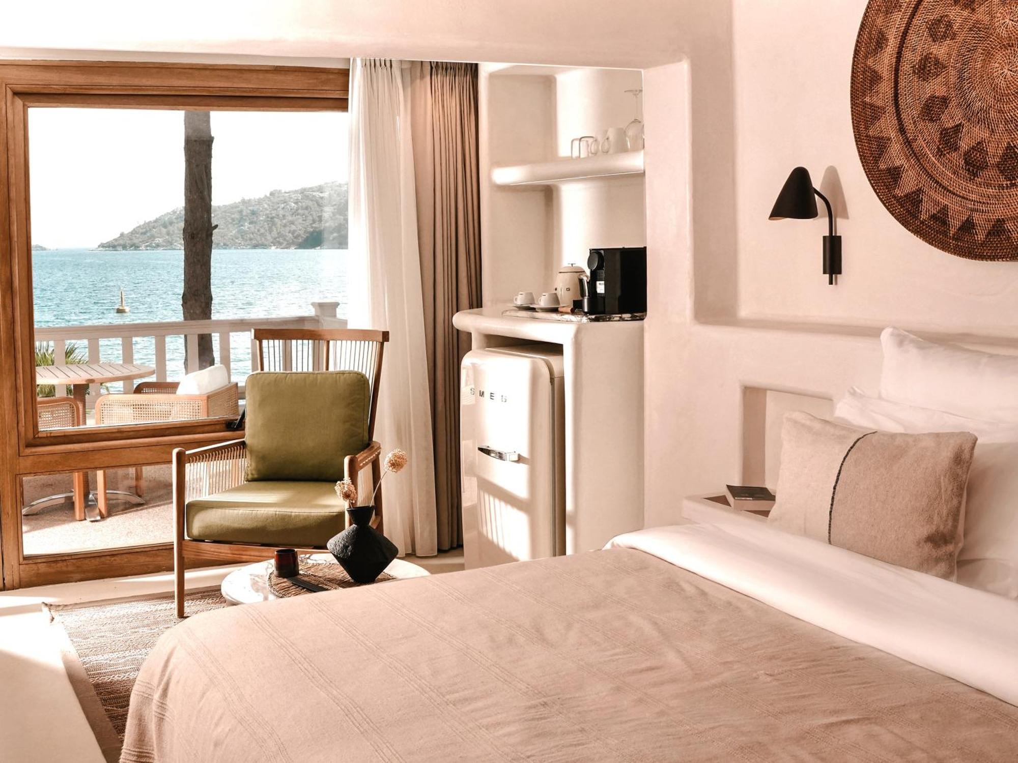 Perios Beach House - Adults Only Turunç Bagian luar foto